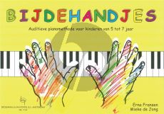 Bijdehandjes (Auditieve pianomethode voor kinderen van 5 tot 7 Jaar met 25 Liedjes en Ritmekaartjes voor klap- en raadspelletjes)